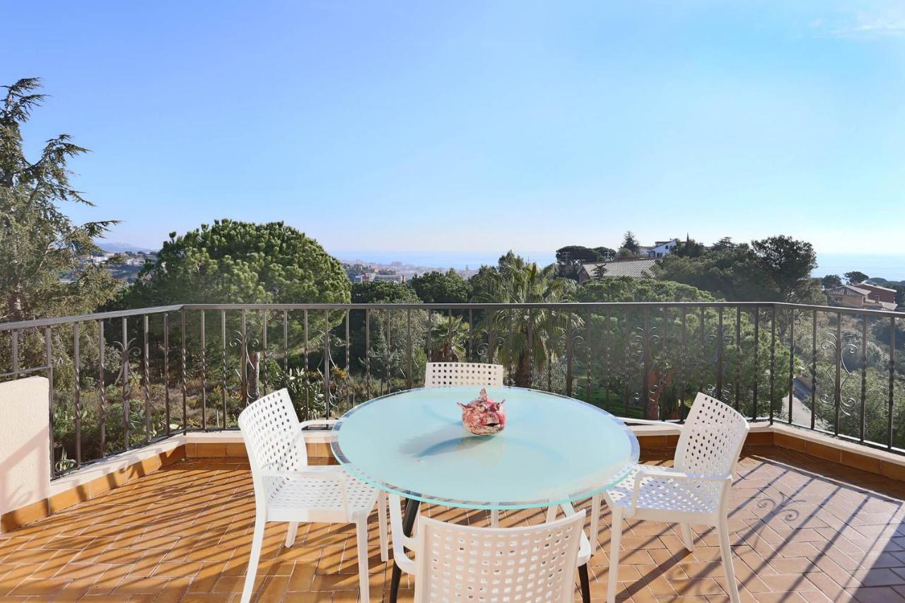 Homestay Villa Estrella - Costa Brava Calella Exterior foto